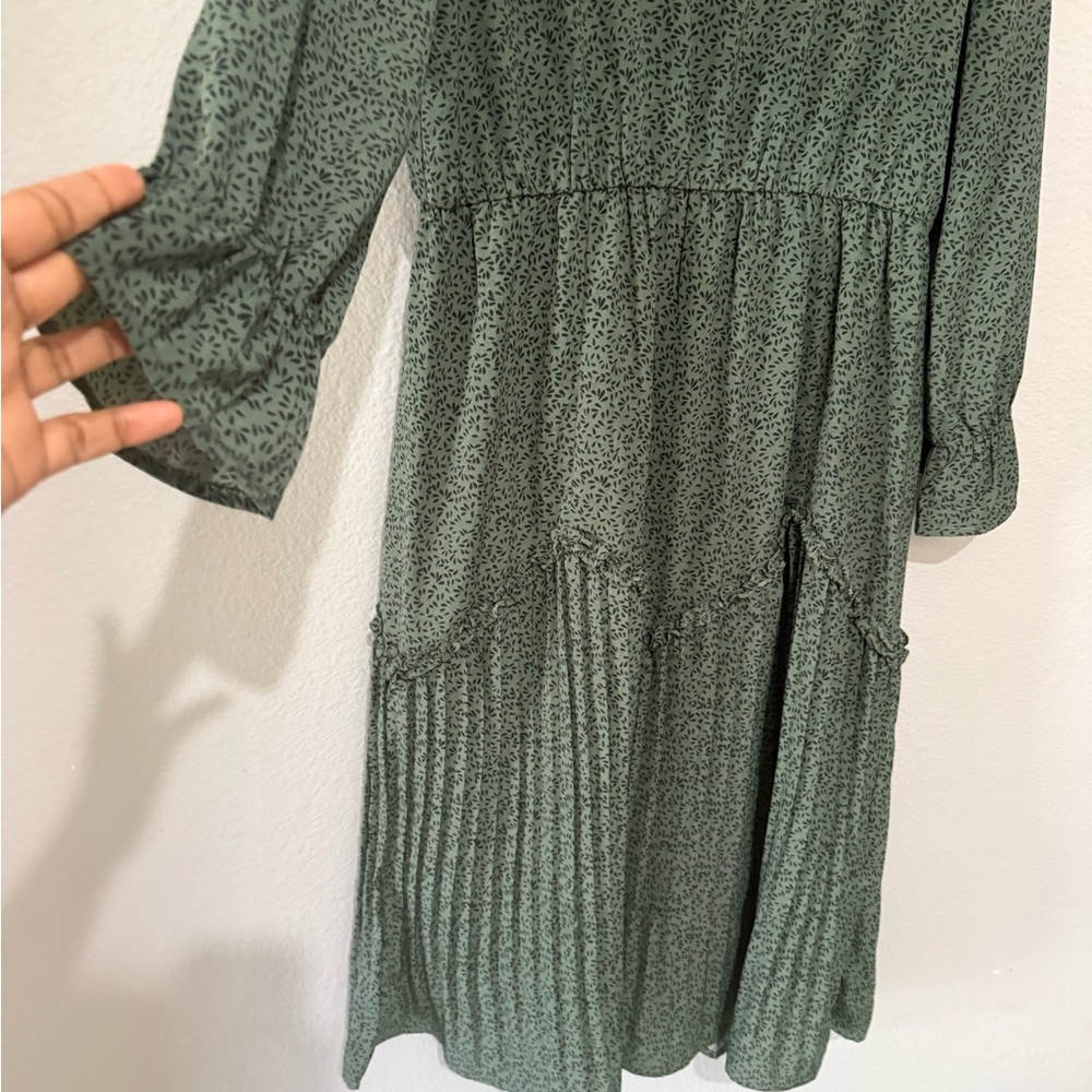 Anthropologie Bohme Green Pleated Sundress with Bishop Sleeves - Picture 4 of 12